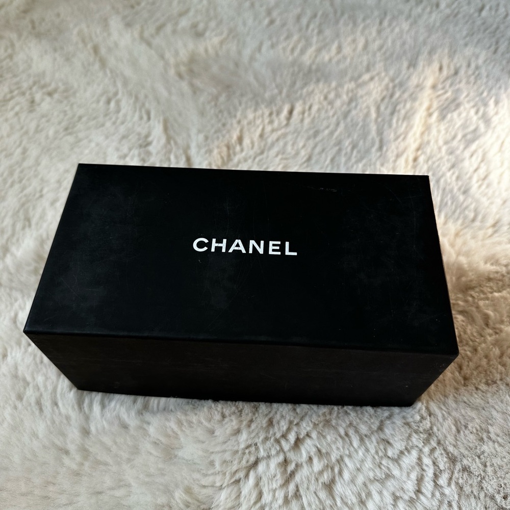 Chanel sunglasses box
